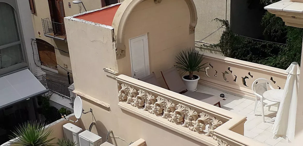Suite con terraza del Hotel Noucentista en Sitges, vista 5