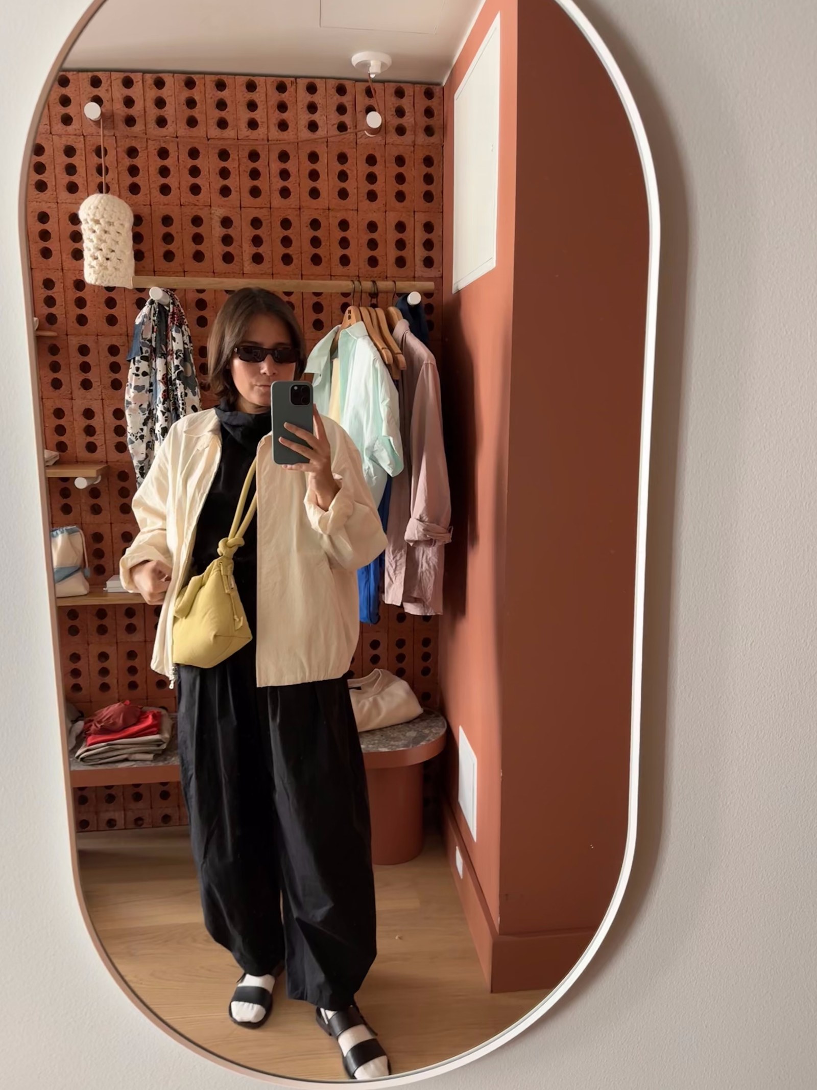Look de India Mon Amour, concept store de moda en Sitges